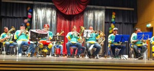 Die Oberglaimer Blaskapelle sorgte für Schwung im Bürgersaal.