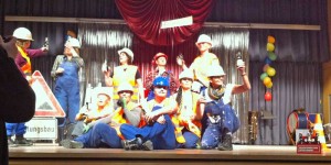 Sportlich und handwerklich begabt - die FCE Frauen eröffneten eine weitere Baustelle in Ergolding.