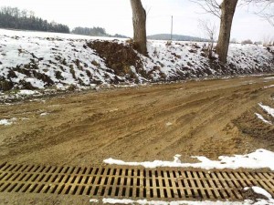 Aktueller Blick auf die Straße in Unterglaim